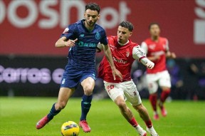 爱游戏登陆入口关于葡超转会期再迎强敌；法兰克福状态回暖；主帅态度：信心回归；更衣室氛围转暖的信息